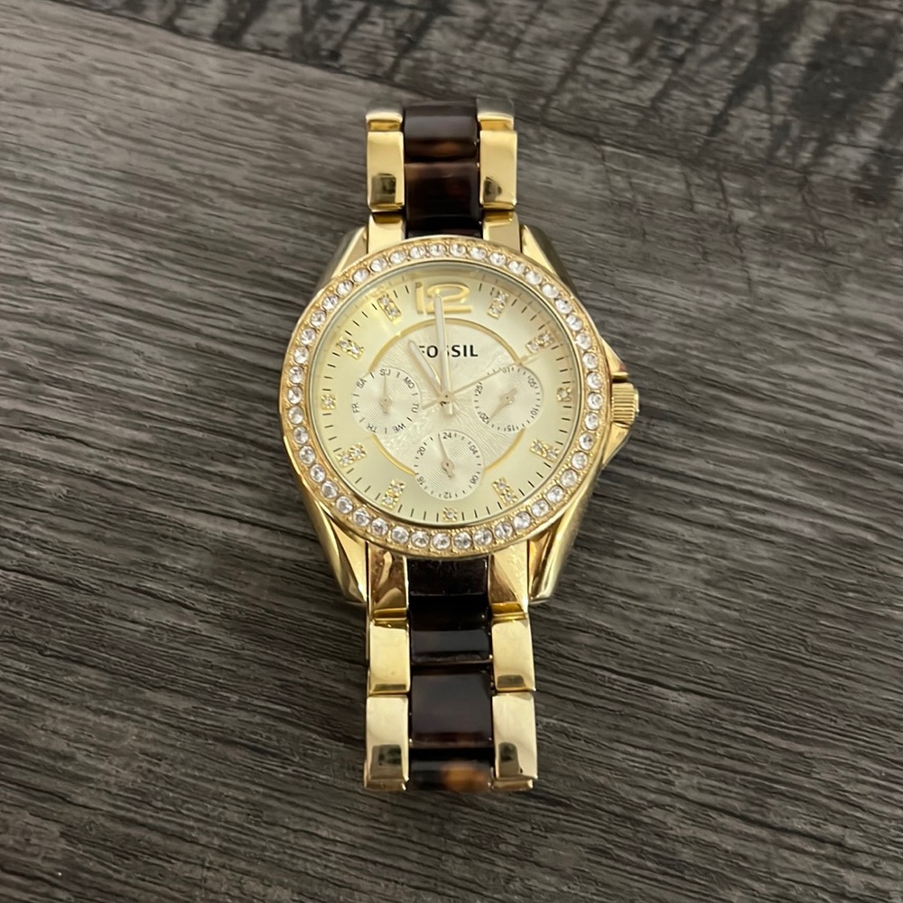 Fossil watch